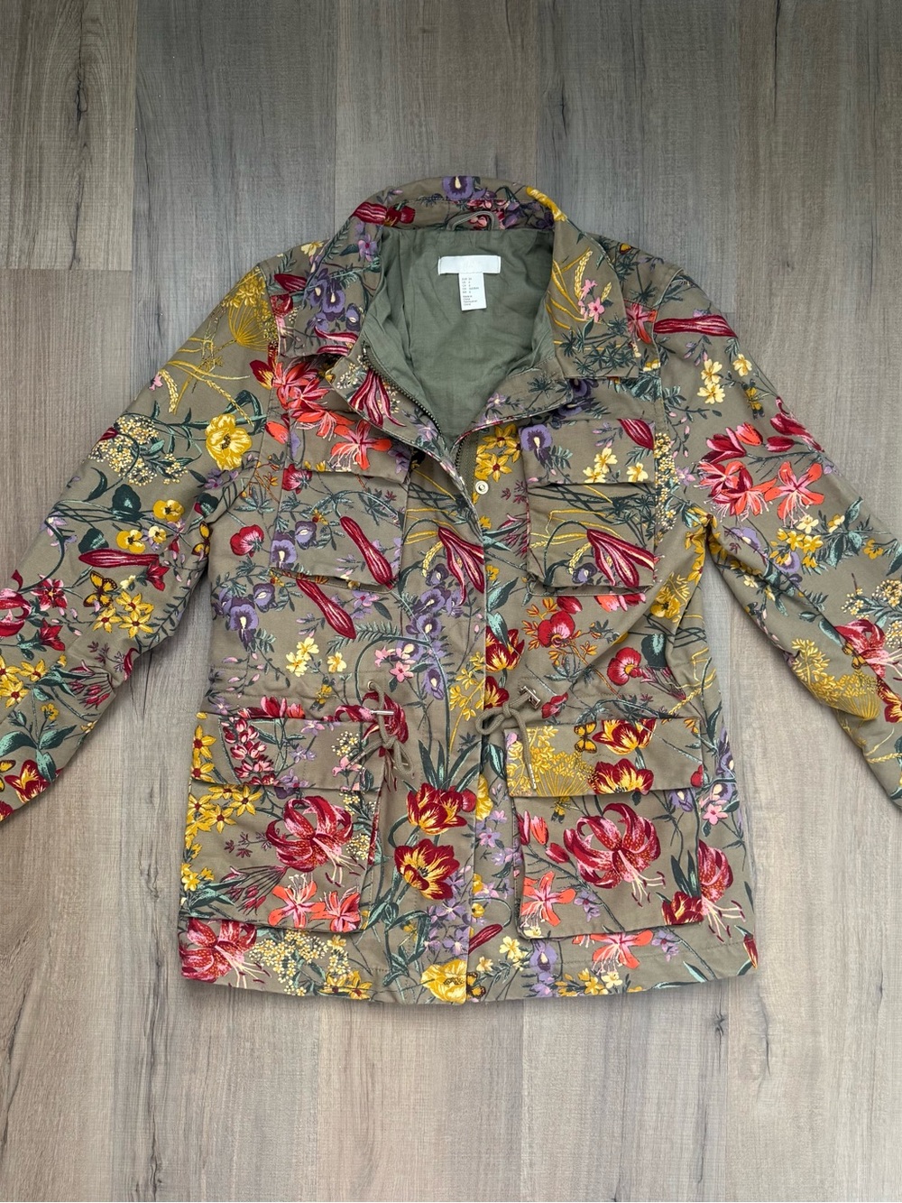 H&M Olive Wildflower Pockets Full Zipper Women’s Utility Jacket
